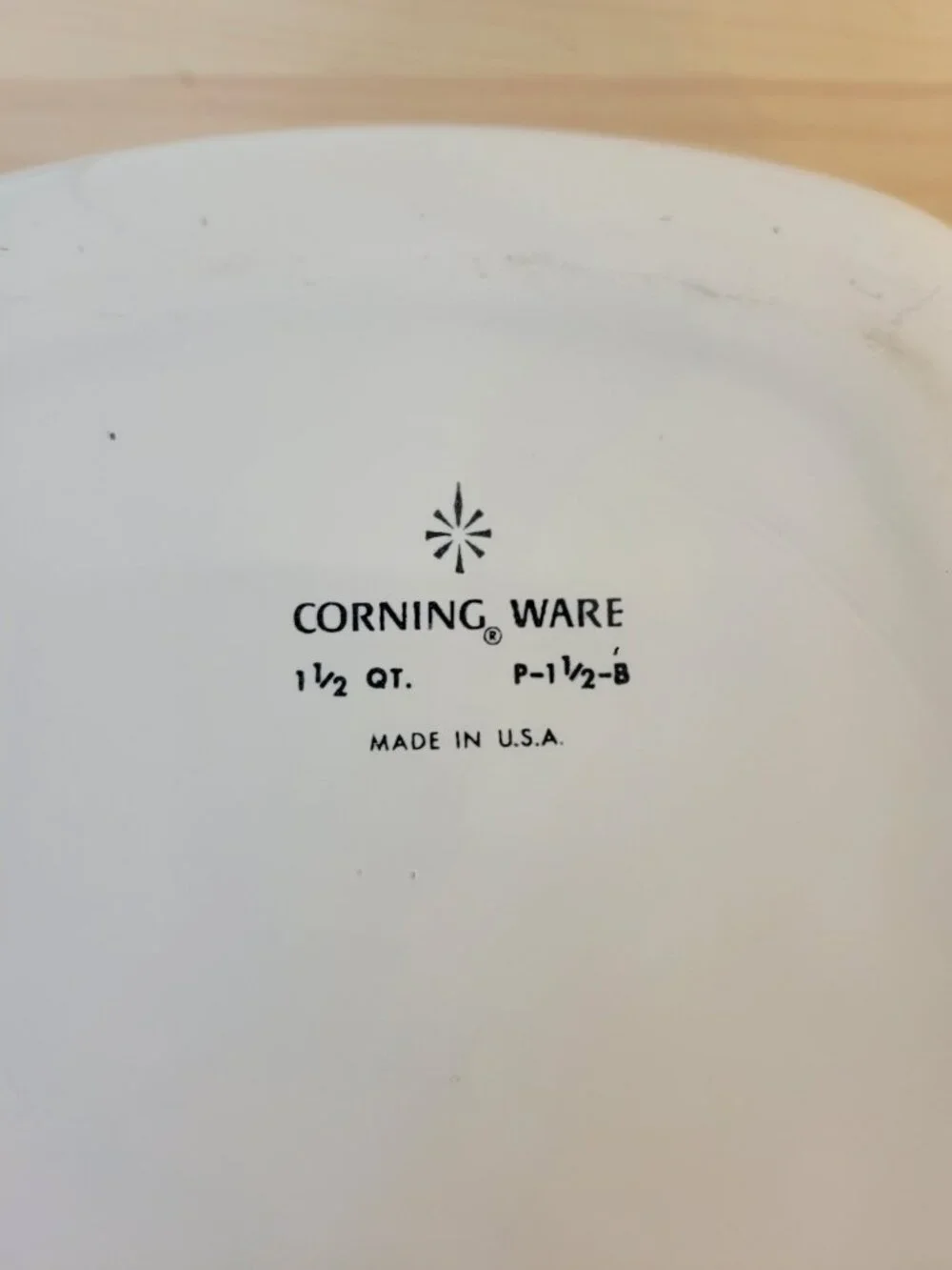 Vintage CORNINGWARE Blue Cornflower 1.5-Quart Casserole Dish w/ Damaged Lid Knob